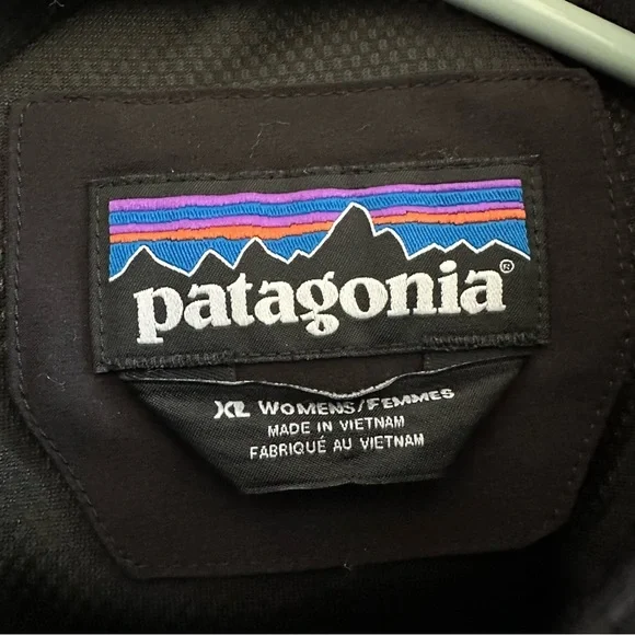 Patagonia women’s jacket - Picture 9 of 9